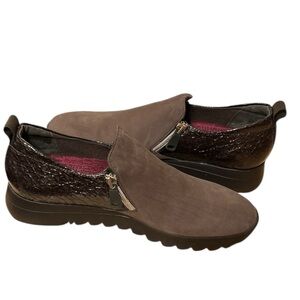 Munro Brown Nubuck Croc Embossed Patent Leather Kit Wedge Loafers 8 1/2 N